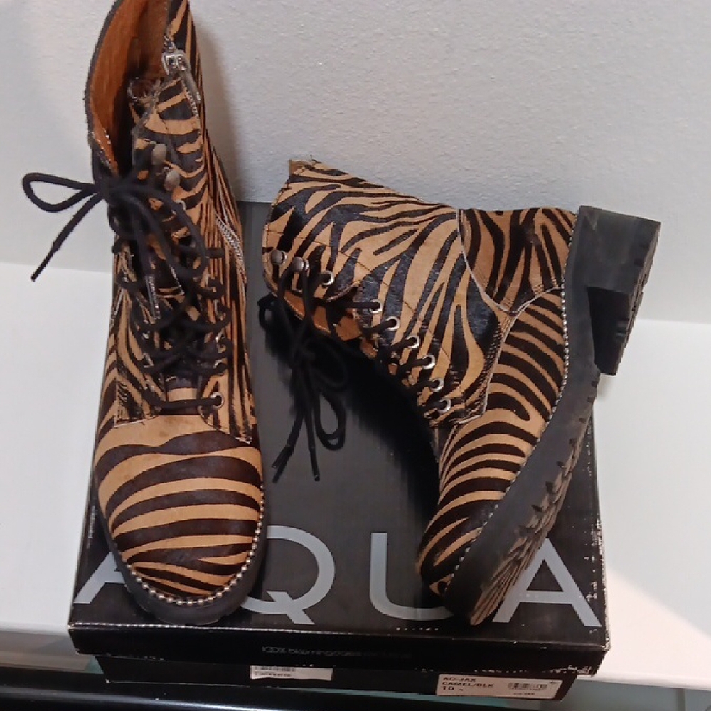Aqua Zebra Print Women's Boots Size 10